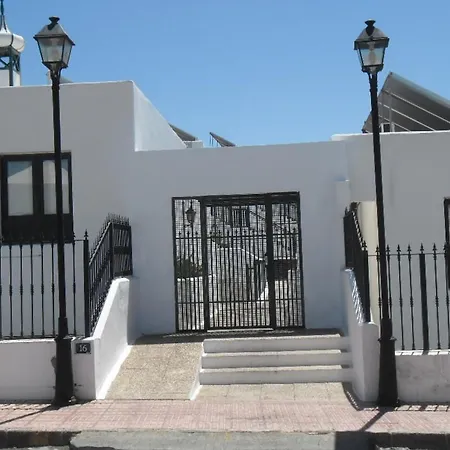 Lanzarotesuites *